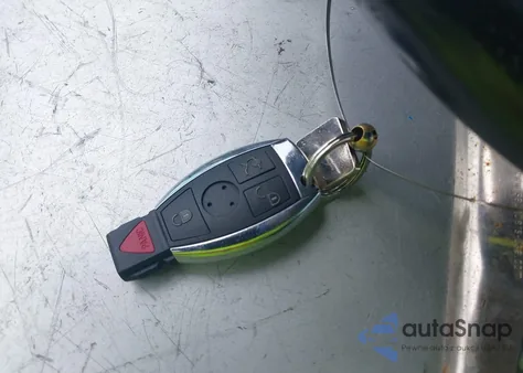 2002 Mercedes-Benz Clk 320 из США, поврежденный, VIN WDBLJ65G62T119531